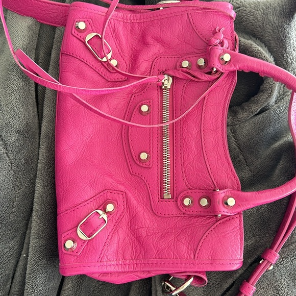 Balenciaga Fuchsia small motorcycle handbag - Picture 2 of 8